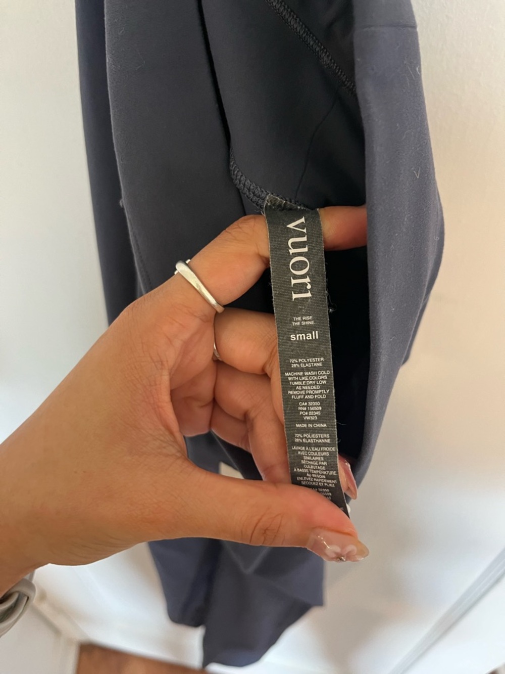 Vuori Daily Form Drawstring Leggings - Picture 3 of 6
